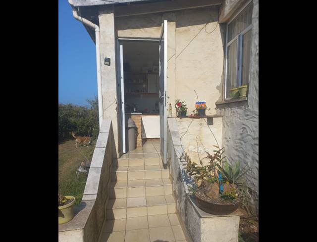 3 BEDROOM HOUSE FOR SALE IN BLUFF